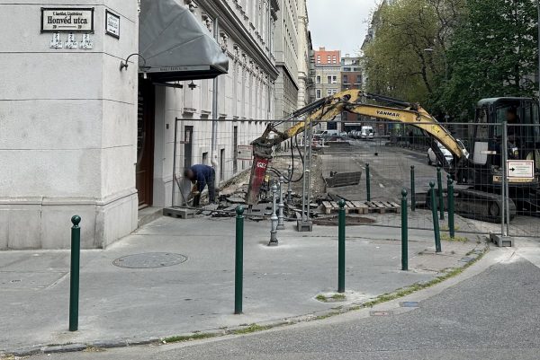 Elindult a felújítás a Balaton utcában